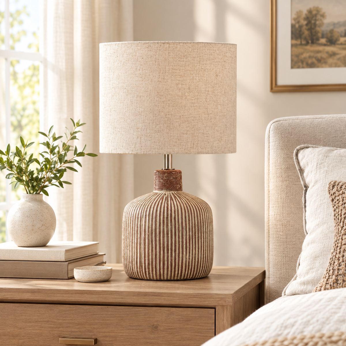 Cleofe Ceramic Table Lamp